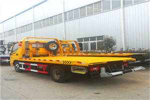 丰润附近拖车救援搭电